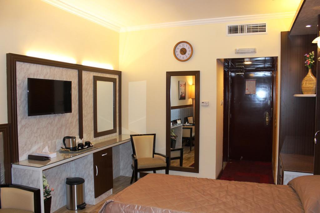 Al Khaleej Grand Hotel Dubai Exterior foto