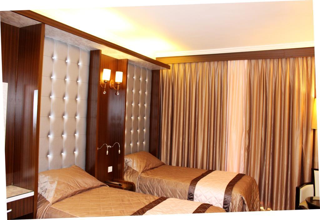 Al Khaleej Grand Hotel Dubai Exterior foto