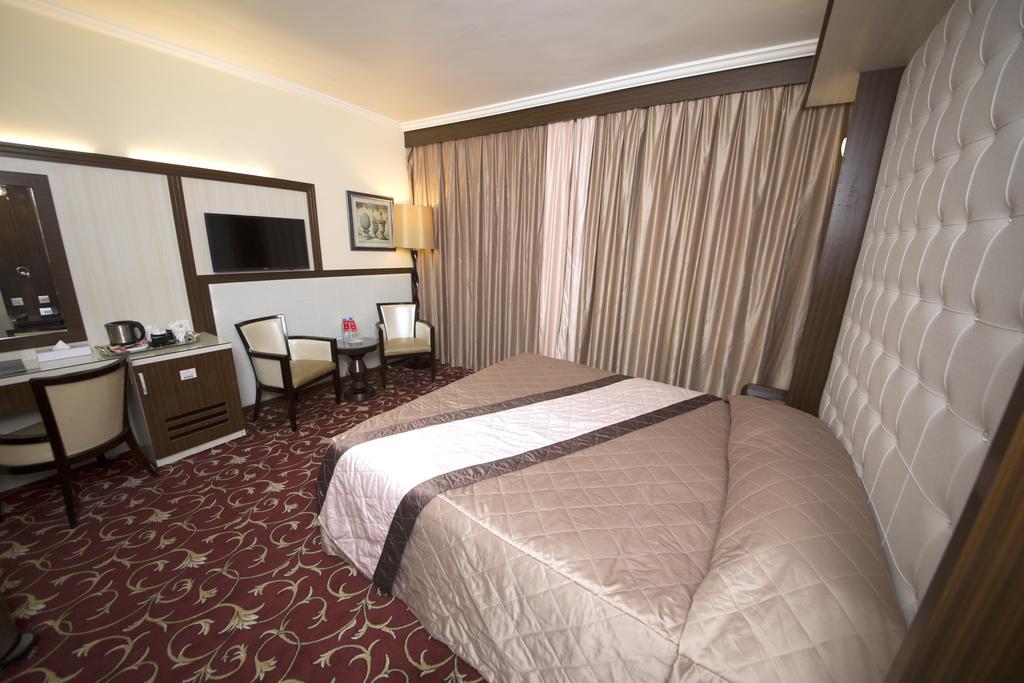 Al Khaleej Grand Hotel Dubai Exterior foto